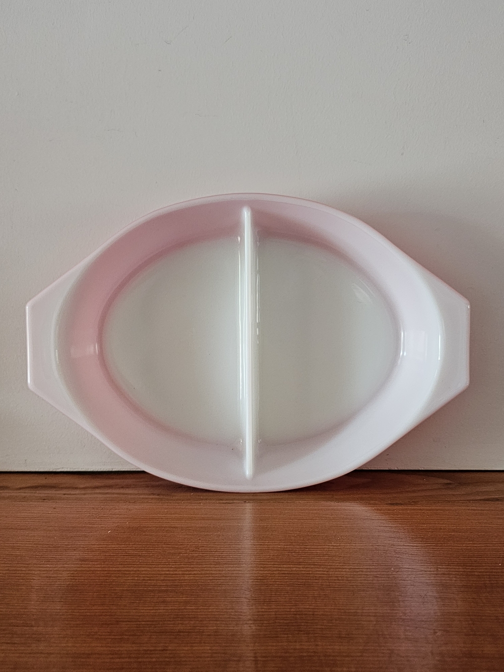 Pyrex 1 1/2 Quart Divided Bakeware Dish Red & White